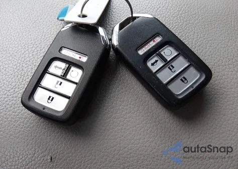 2020 Honda Accord Touring z USA, uszkodzony, nr VIN 1HGCV2F97LA008905